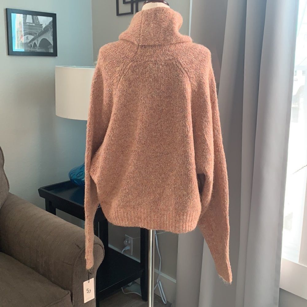 Sincerely Jules Turtleneck/Cowl neck Crop Sweater sz med - Picture 3 of 11